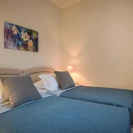 The Lagoon Luxury House Апартаменты Аргостолион