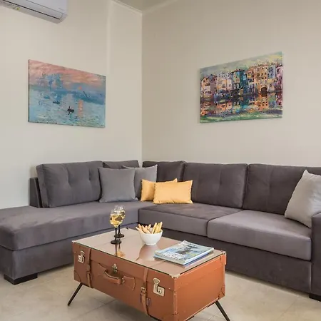 The Lagoon Luxury House Апартаменты Аргостолион