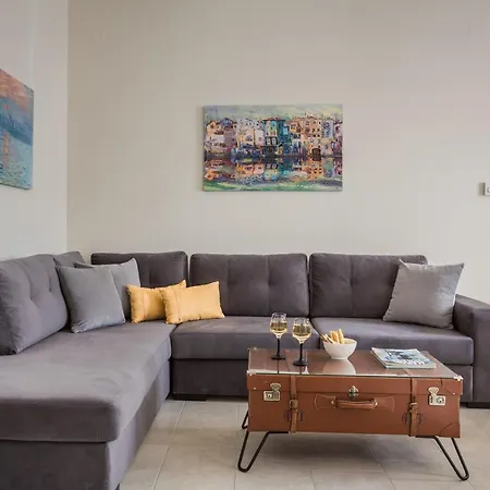 The Lagoon Luxury House Апартаменты Аргостолион